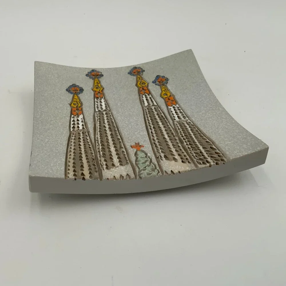 Signed Barcelona Gaudi Mosaic Art Dish No. 04-8 Artbona Sagrada Familia Holiday - Picture 6 of 8